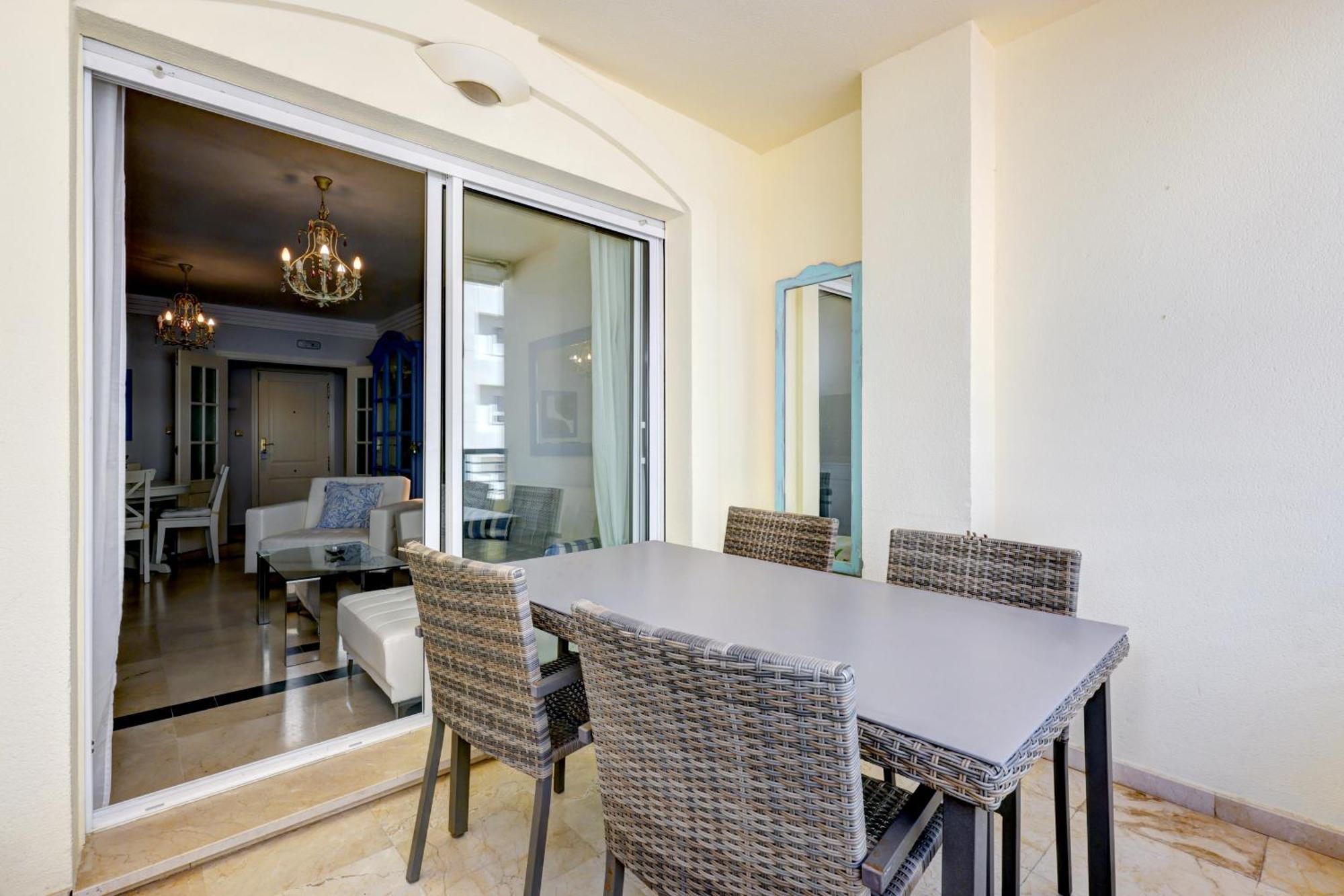Banana Beach Primera Linea De Playa Marbella Exterior photo